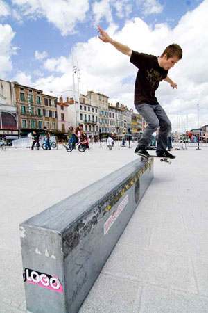 Sylvain board back-smith